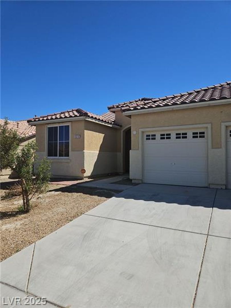 North Las Vegas House: 3513 La Cascada Avenue