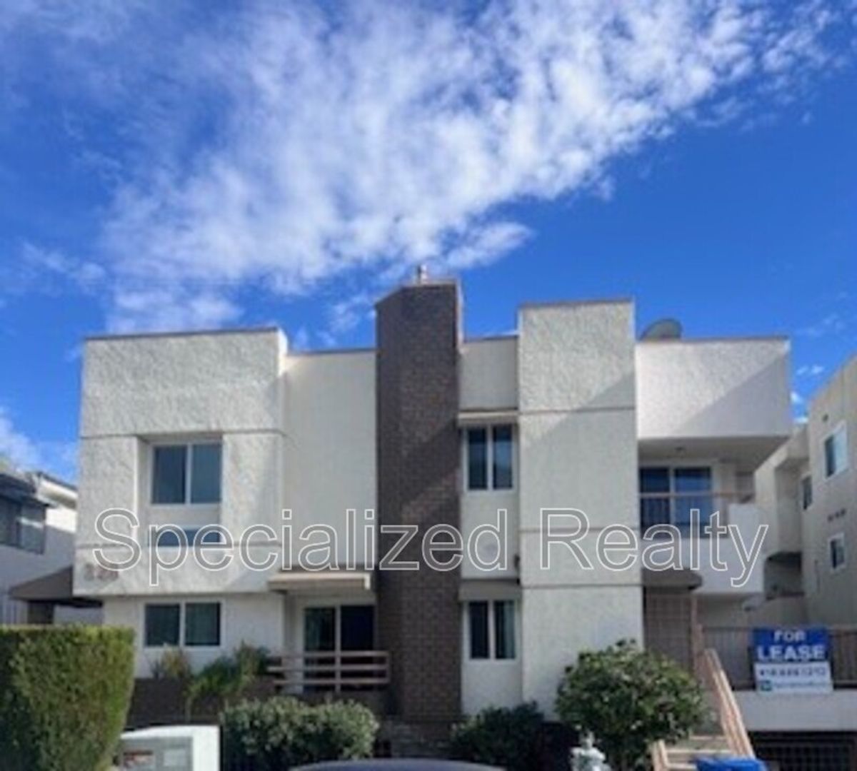 Burbank Apartment: 328 E. Providencia Ave.