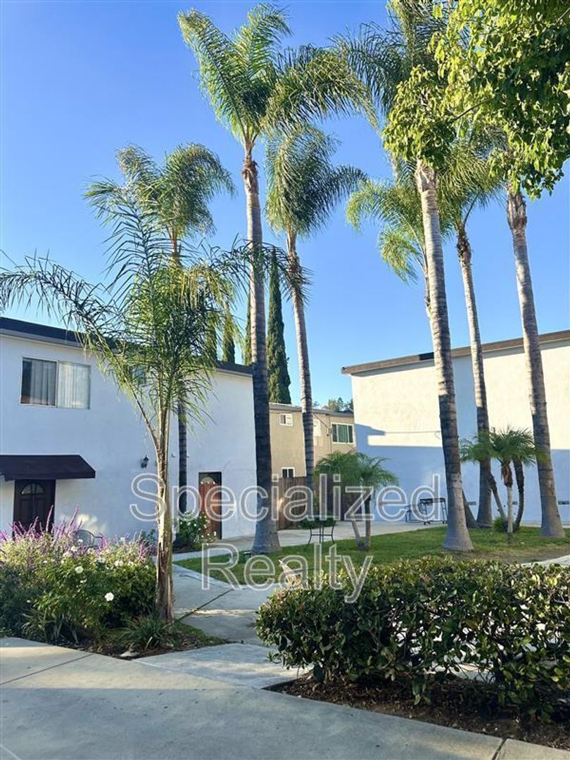Glendale Apartment: 504 Hill Drive