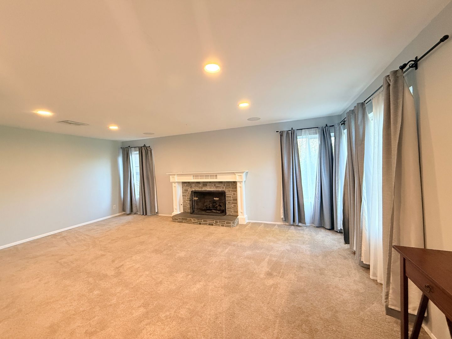 4242 Briggs Ave 3 of 8