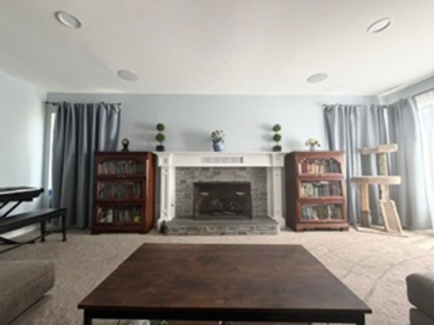 Montrose House: 4242 Briggs Ave.