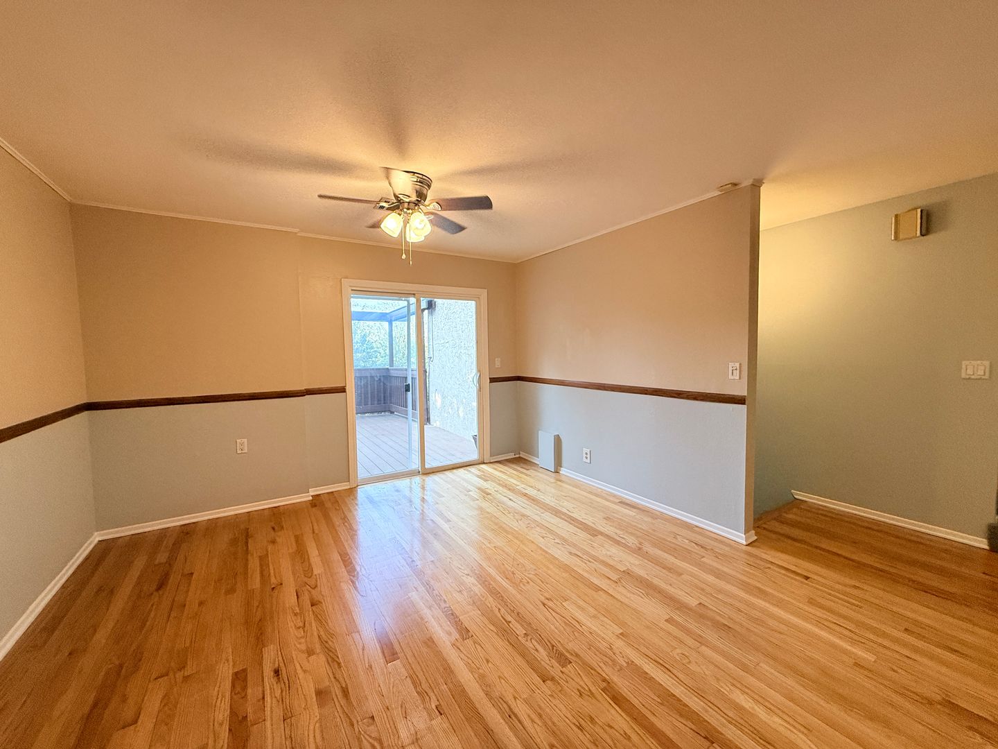 4242 Briggs Ave 12 of 42