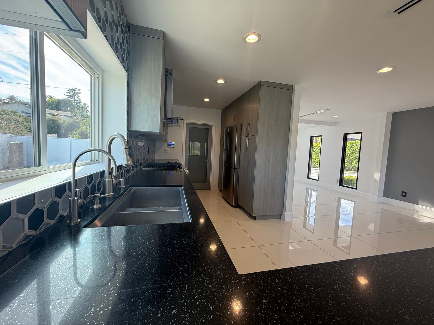 9354 Glory Ave 8 of 12