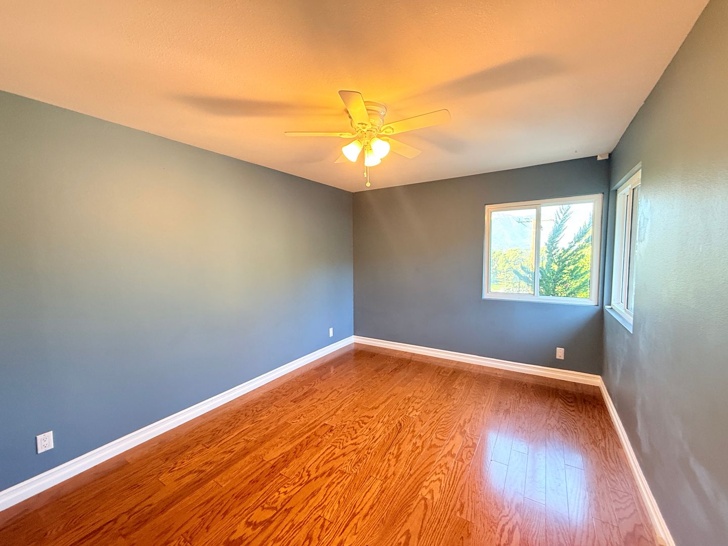 4242 Briggs Ave 27 of 42