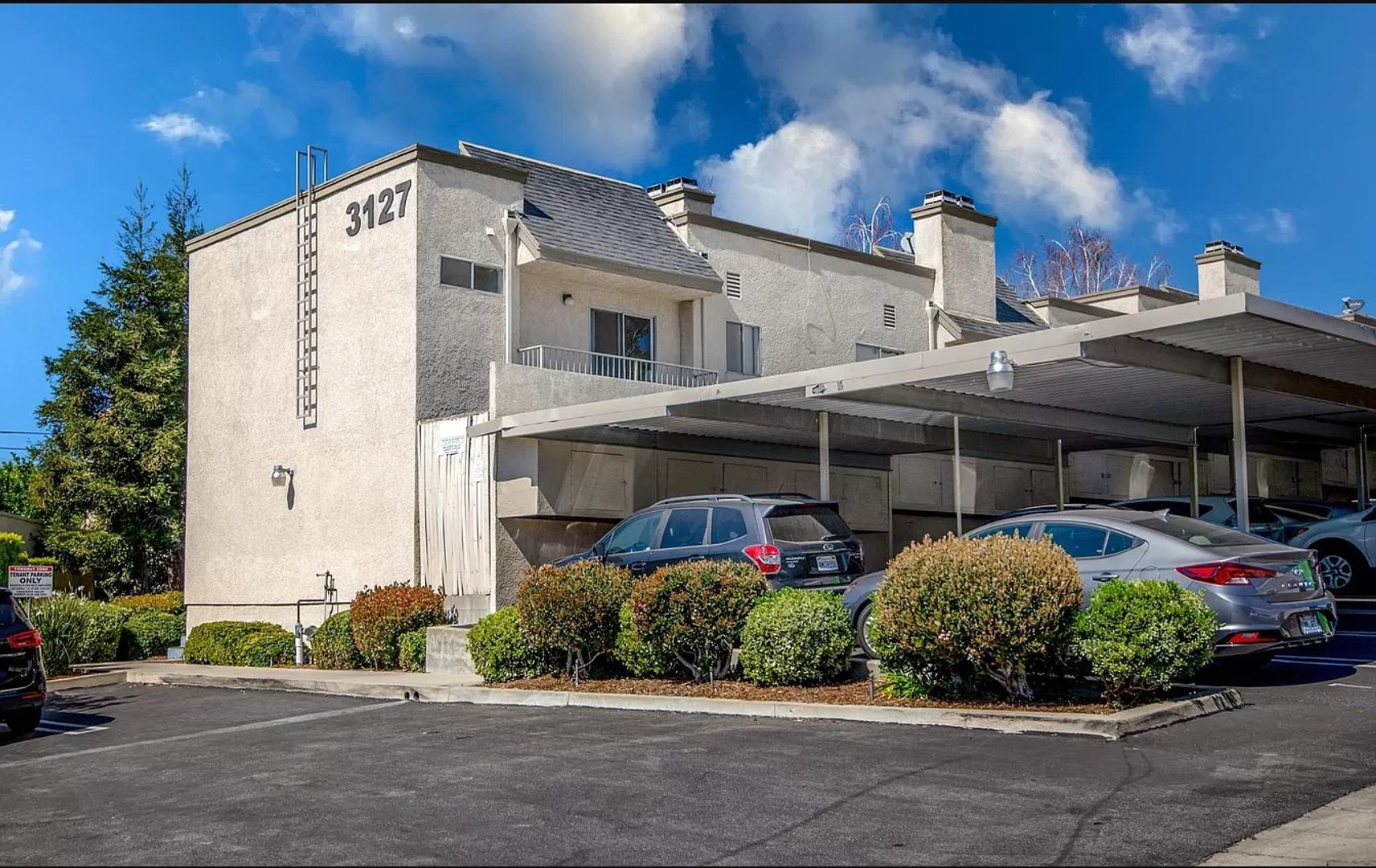 La Crescenta Apartment: 3127 Foothill Blvd.