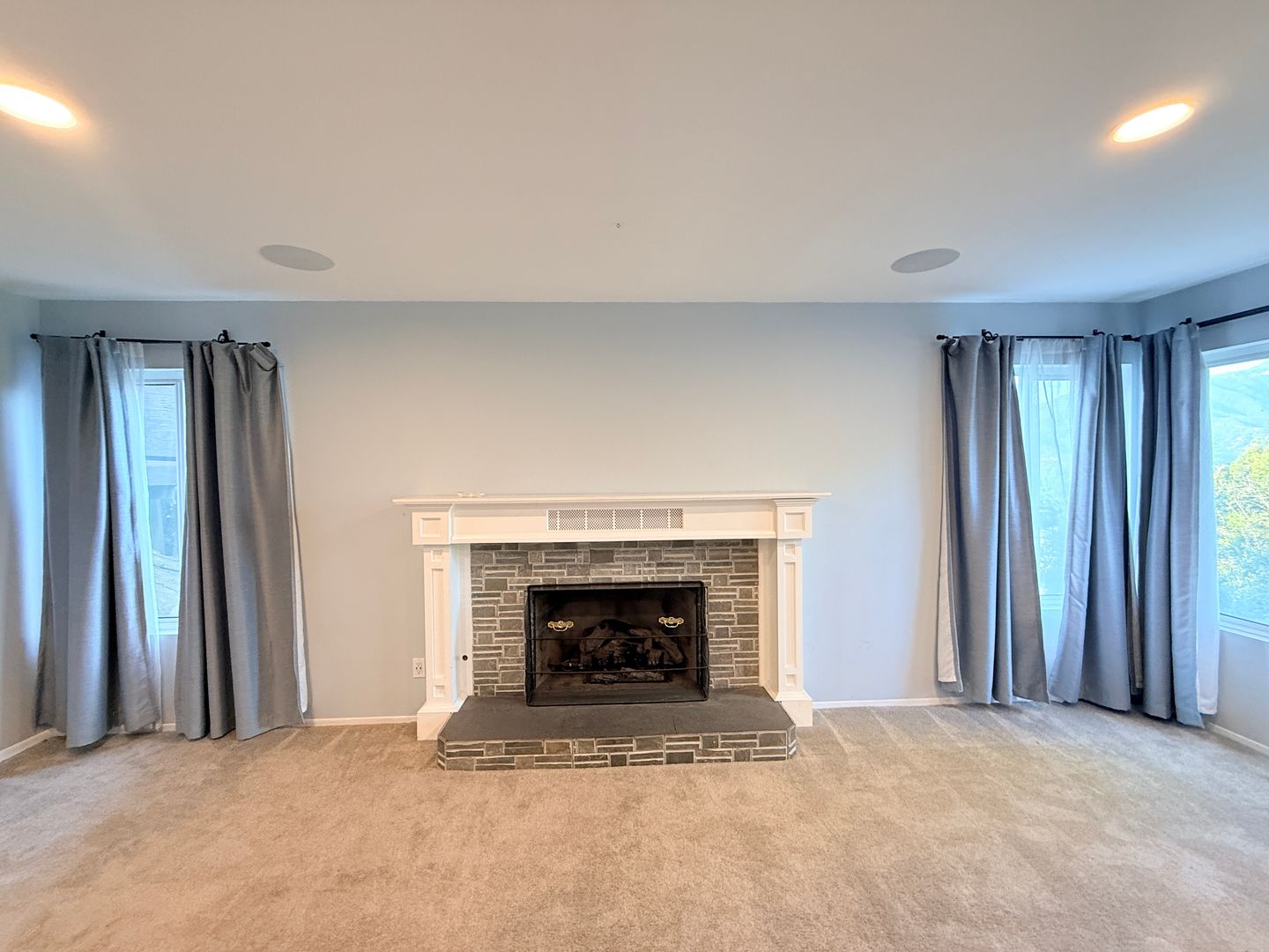 4242 Briggs Ave 5 of 8