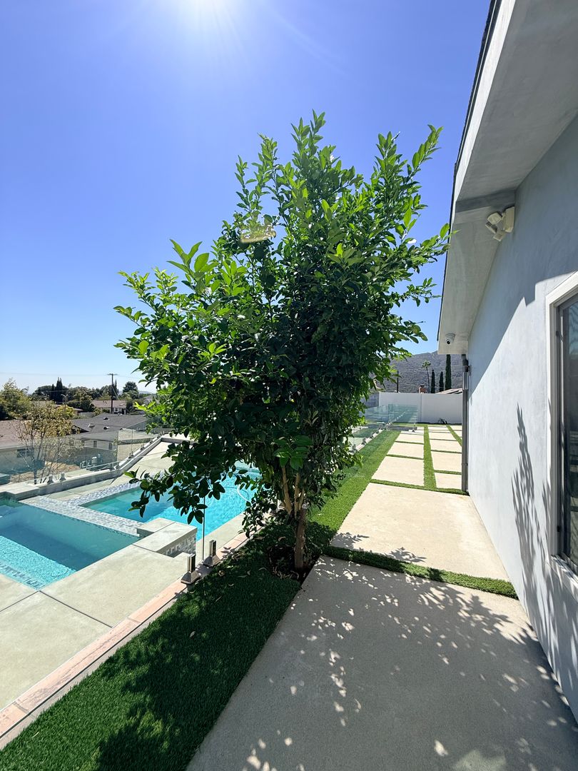 9354 Glory Ave 54 of 56