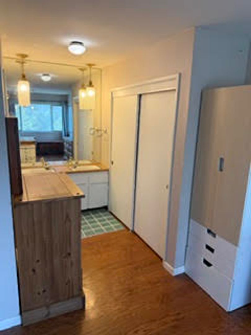 4242 Briggs Ave 9 of 12