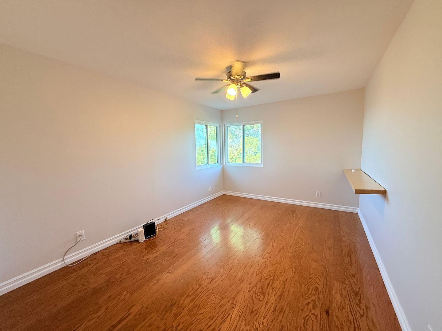 4242 Briggs Ave 23 of 42