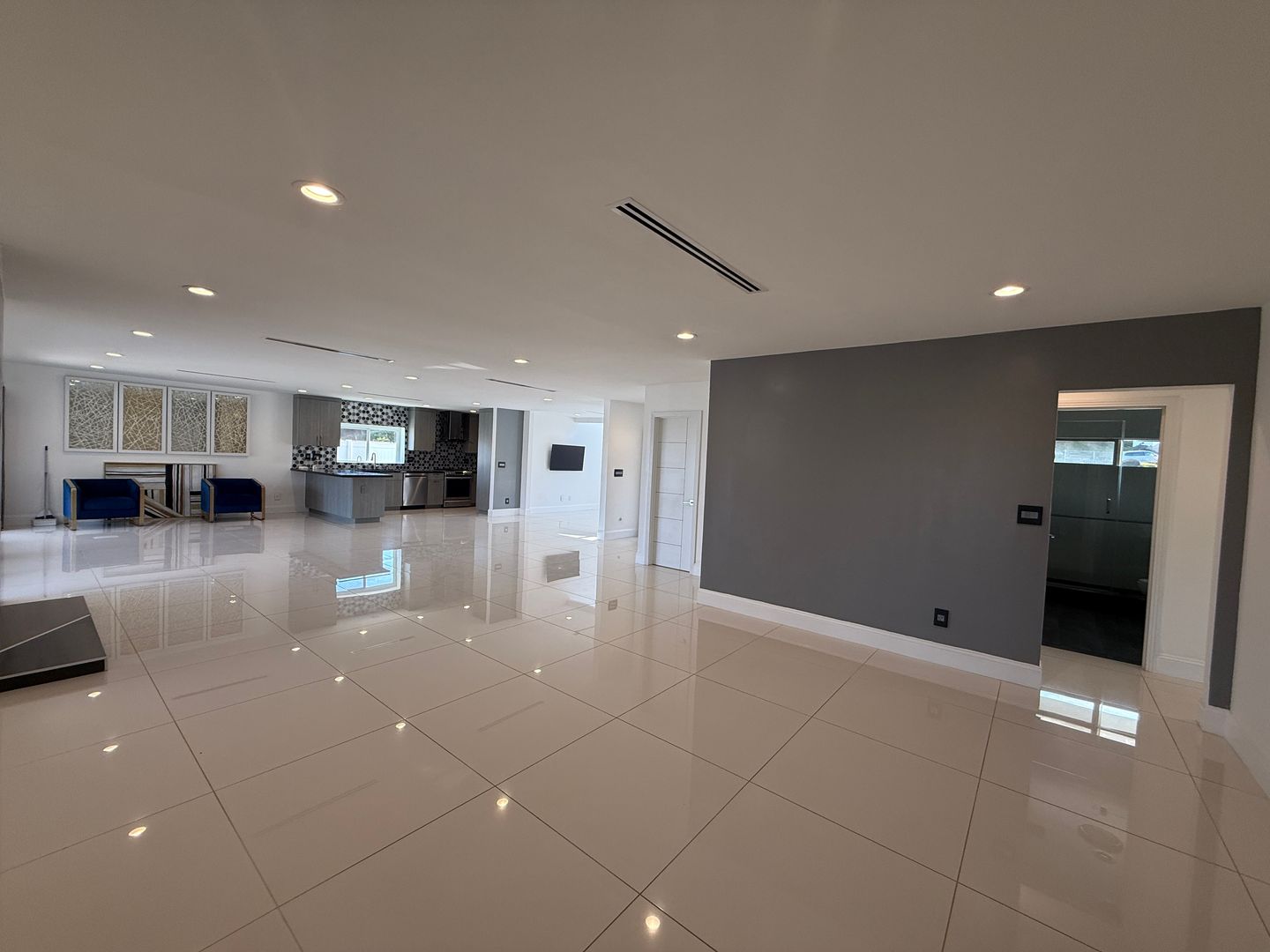 9354 Glory Ave 4 of 12