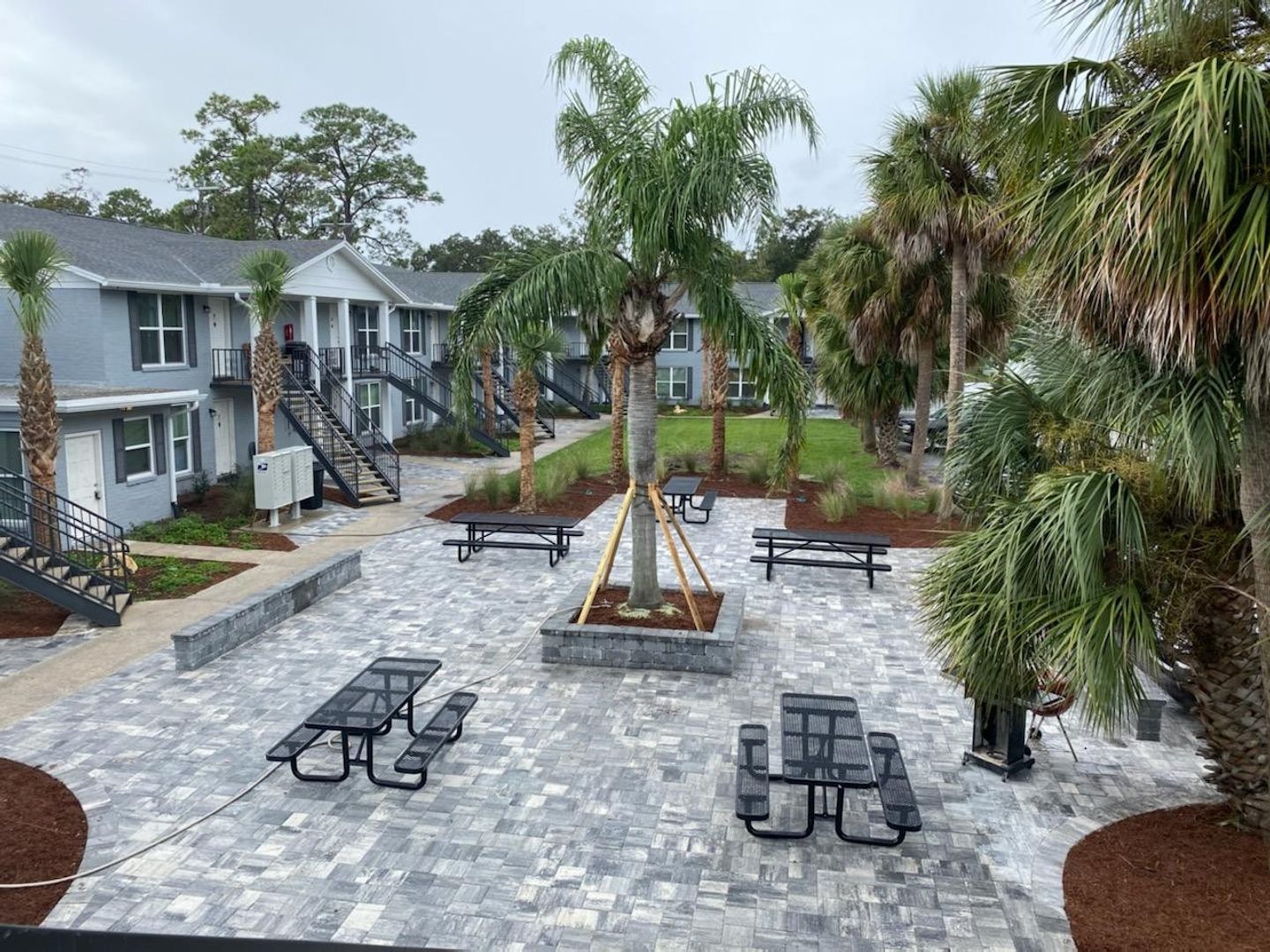Jacksonville Apartment: 2216 Spring Park Road