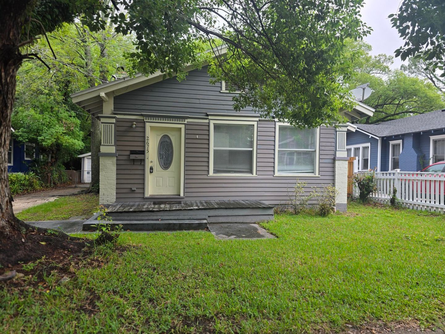 Jacksonville House: 2675 Ernest St