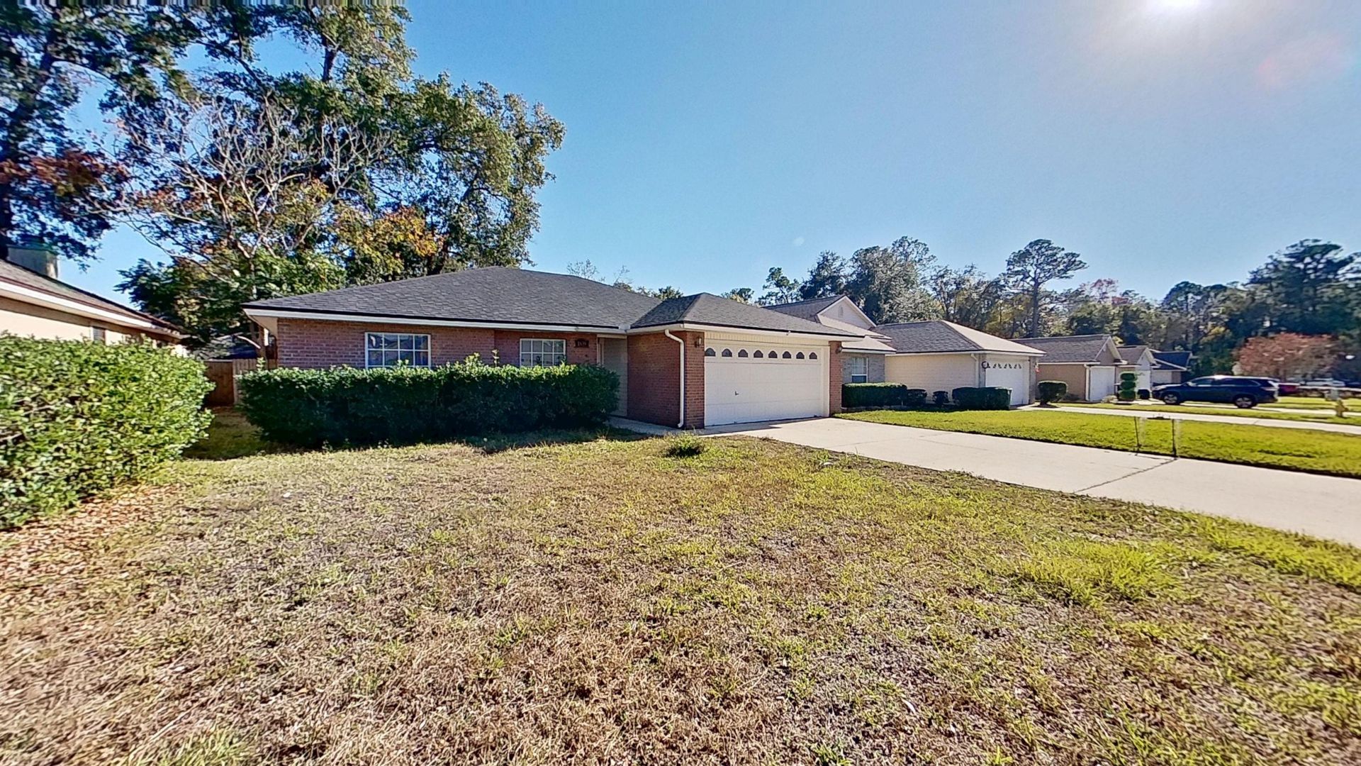 Jacksonville House: 1639 Spring Branch Dr W