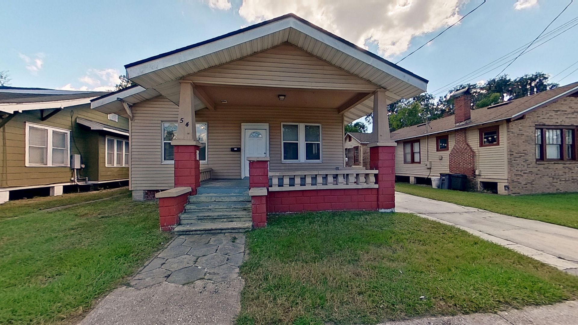 Jacksonville House: 54 27th Street West