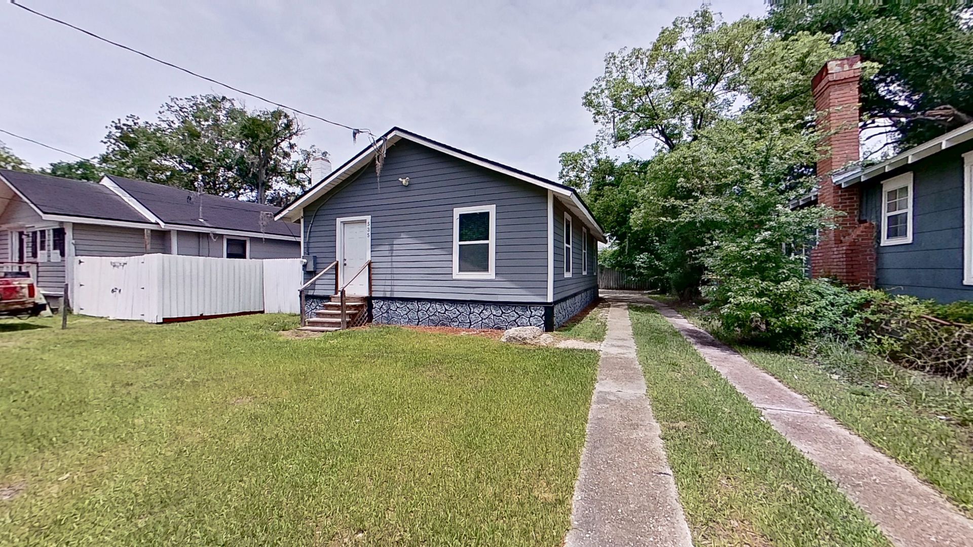 Jacksonville House: 535 W. 59th St.
