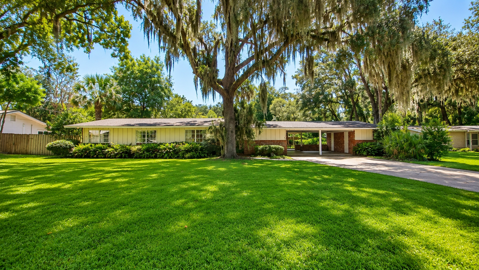 Neptune Beach House: 1301 Kings Road