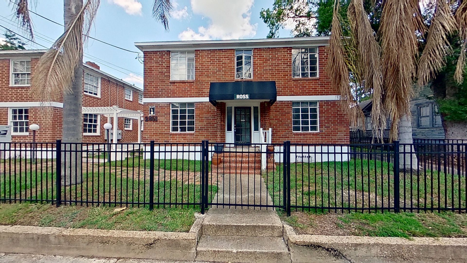 Jacksonville Apartment: 2851 College Street
