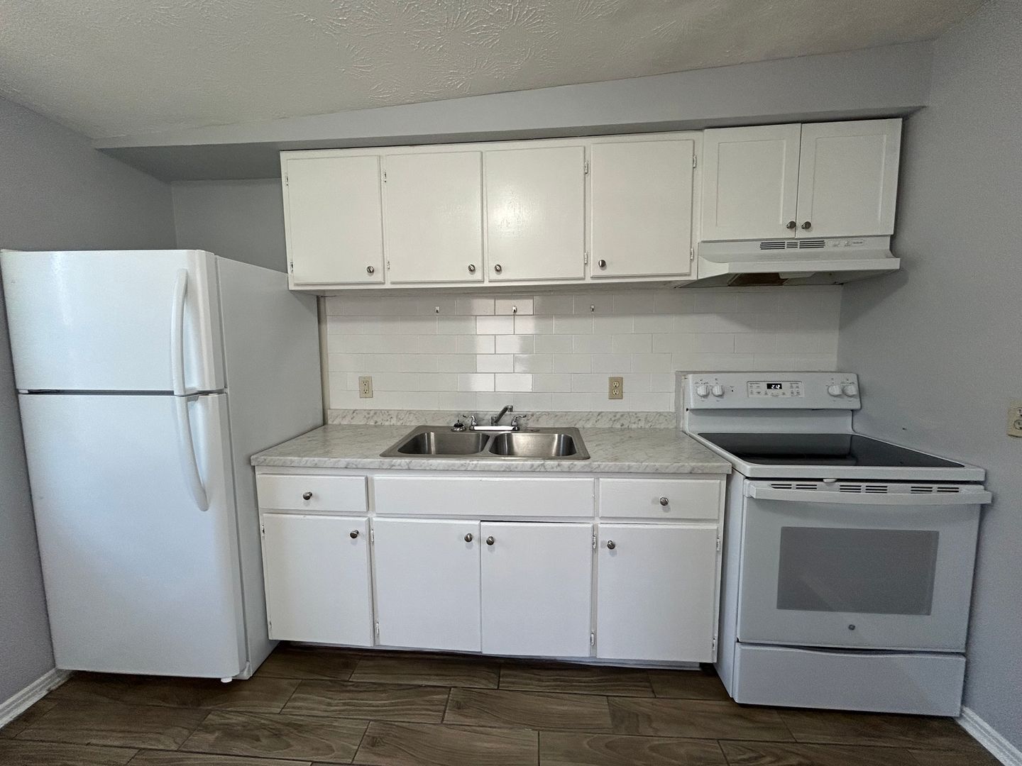 Jacksonville Apartment: 3236-3256 Phyllis St.