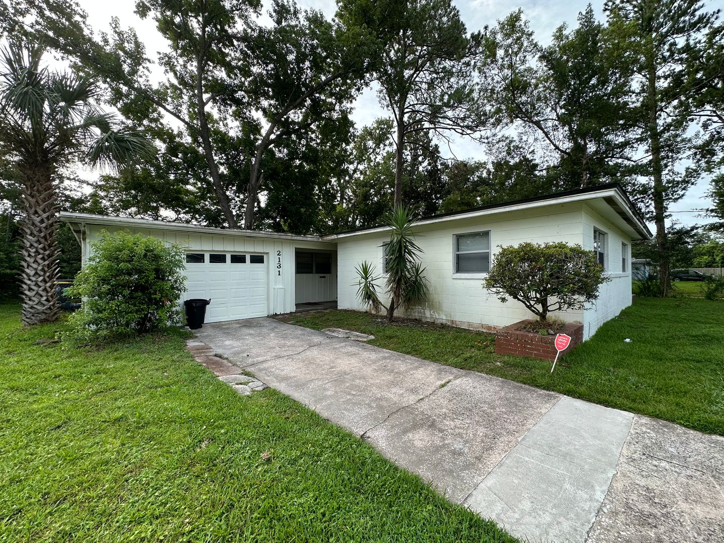 Jacksonville House: 2131 Goltare Drive
