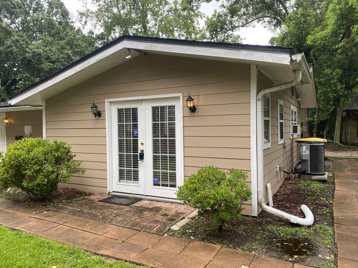 Jacksonville Apartment: 2908 Post St