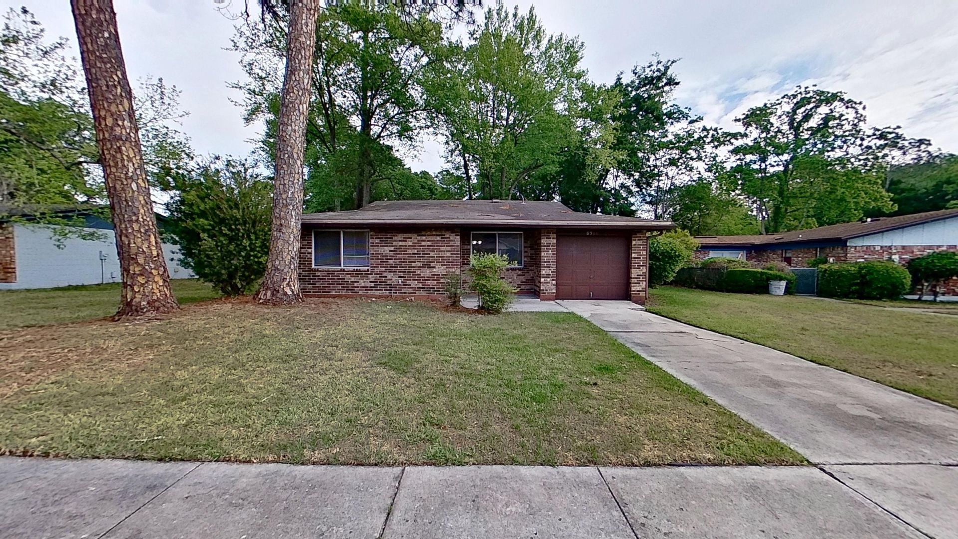 Jacksonville House: 8311 Santman Ct