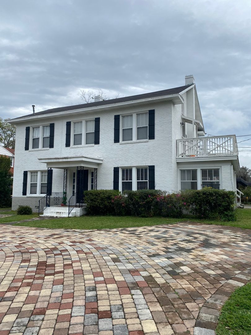 Jacksonville Apartment: 1279 Belmont Terrace