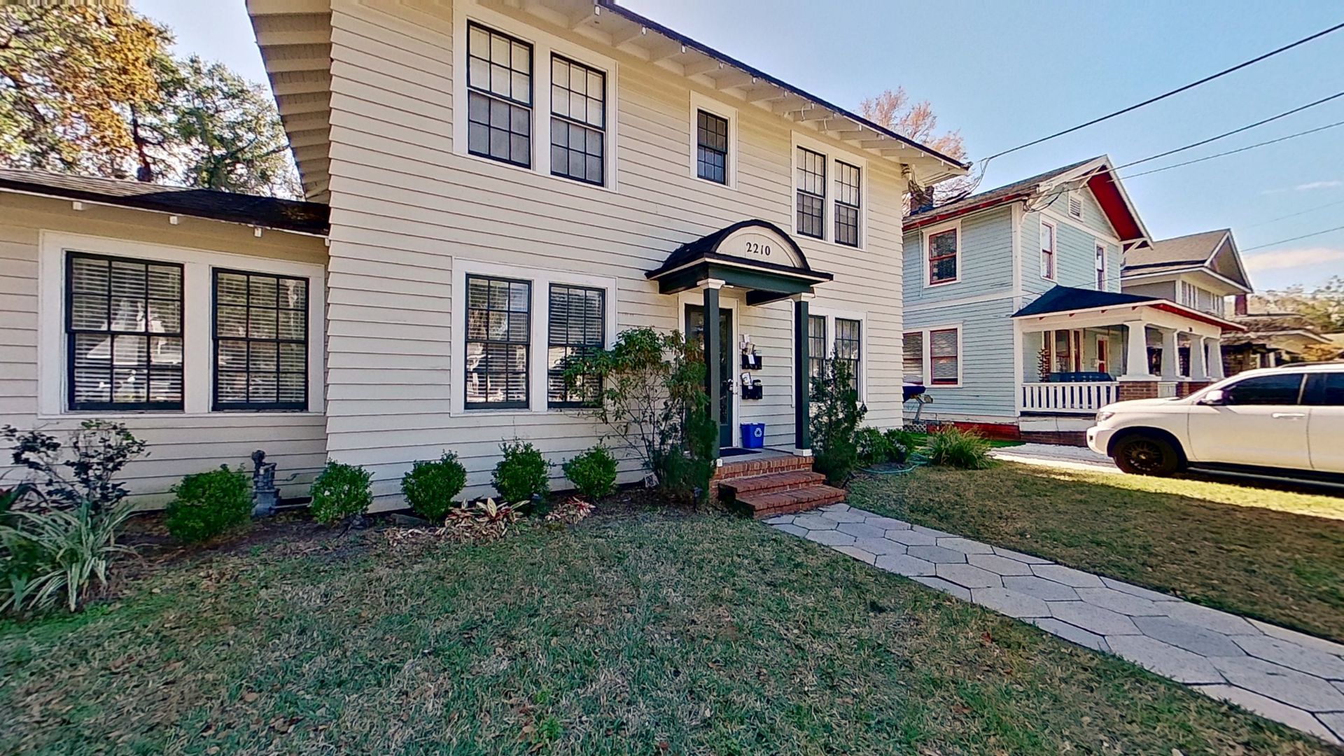 Jacksonville Apartment: 2210 Myra St