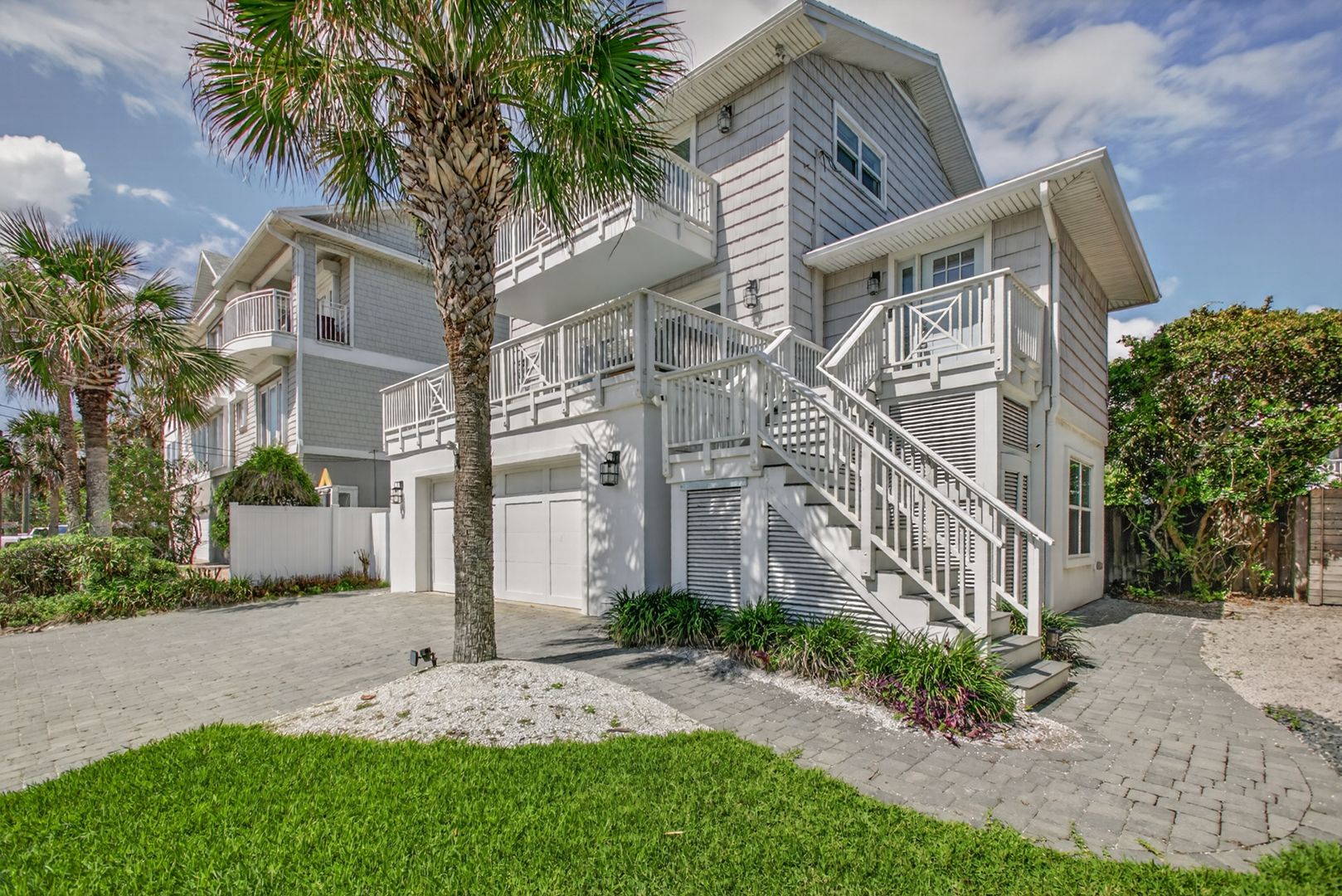 Atlantic Beach House: 1766 Beach Ave.
