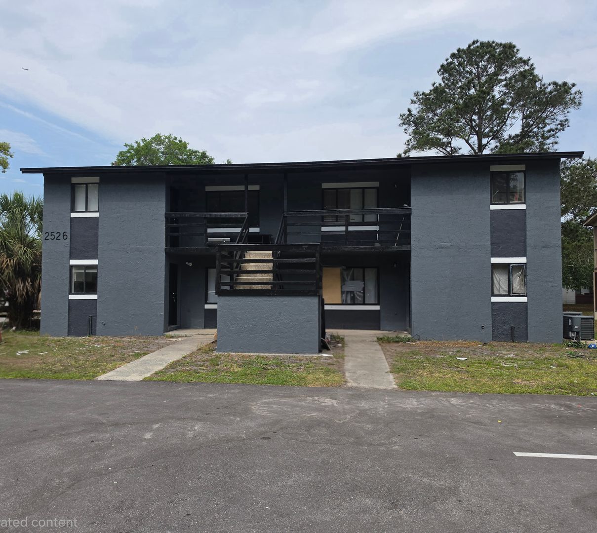 Sanford Apartment: 2526 S. Oak Avenue