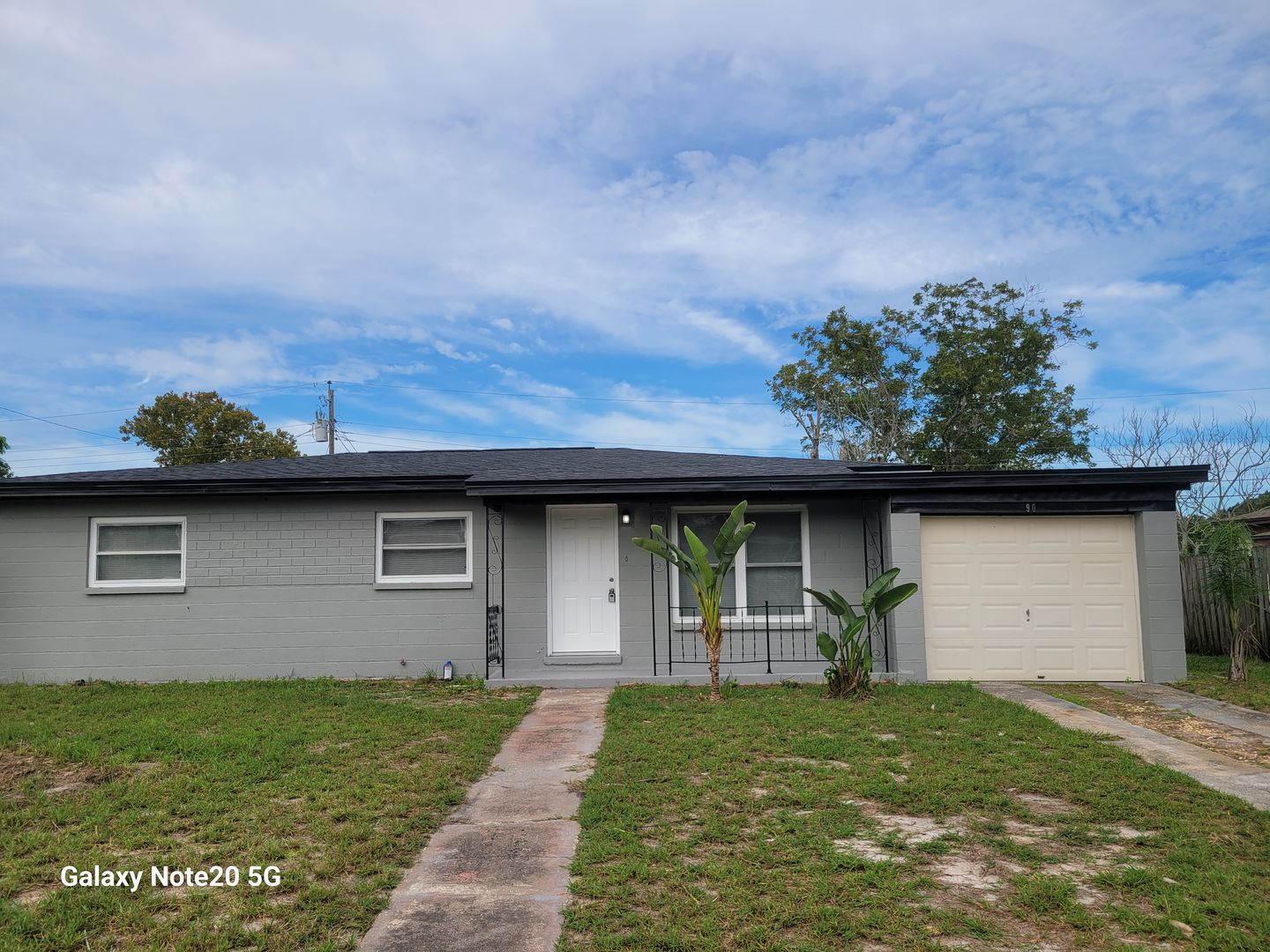 Titusville House: 90 Sky Lane