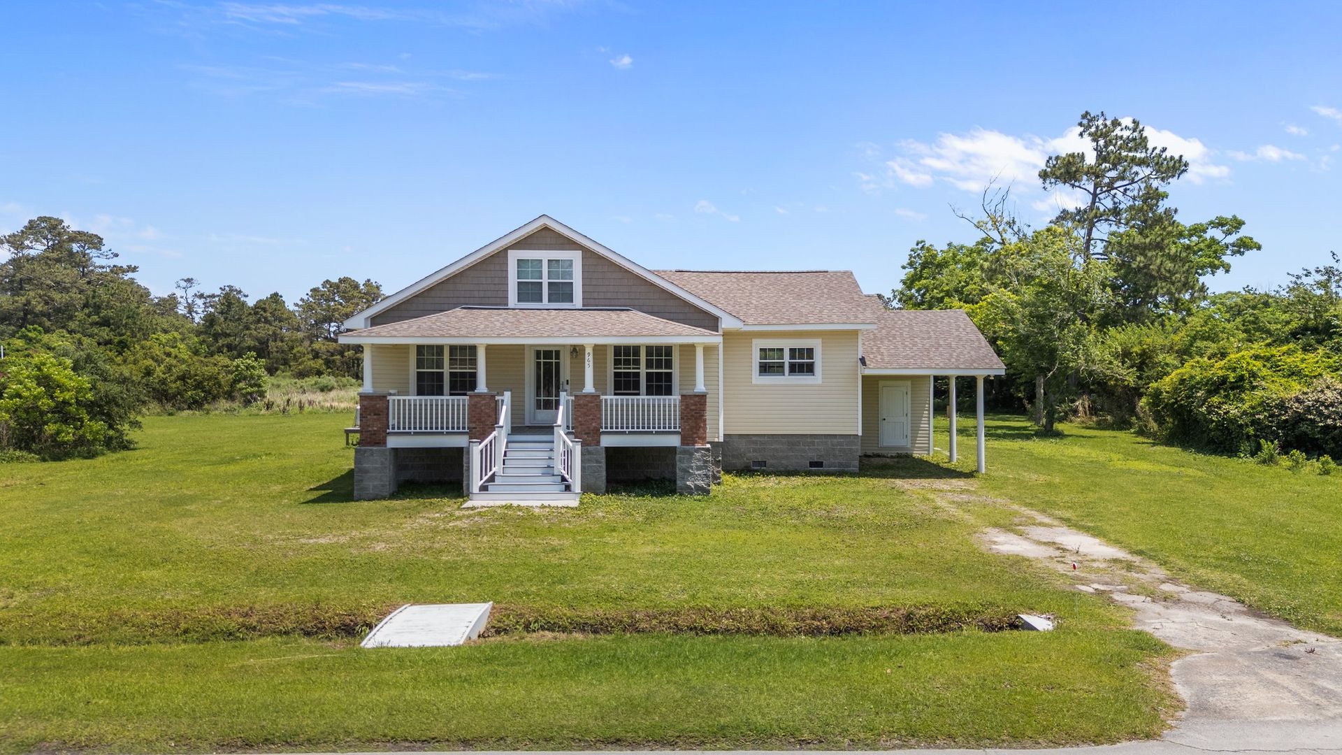 Marshallberg House: 965 Marshallberg Rd