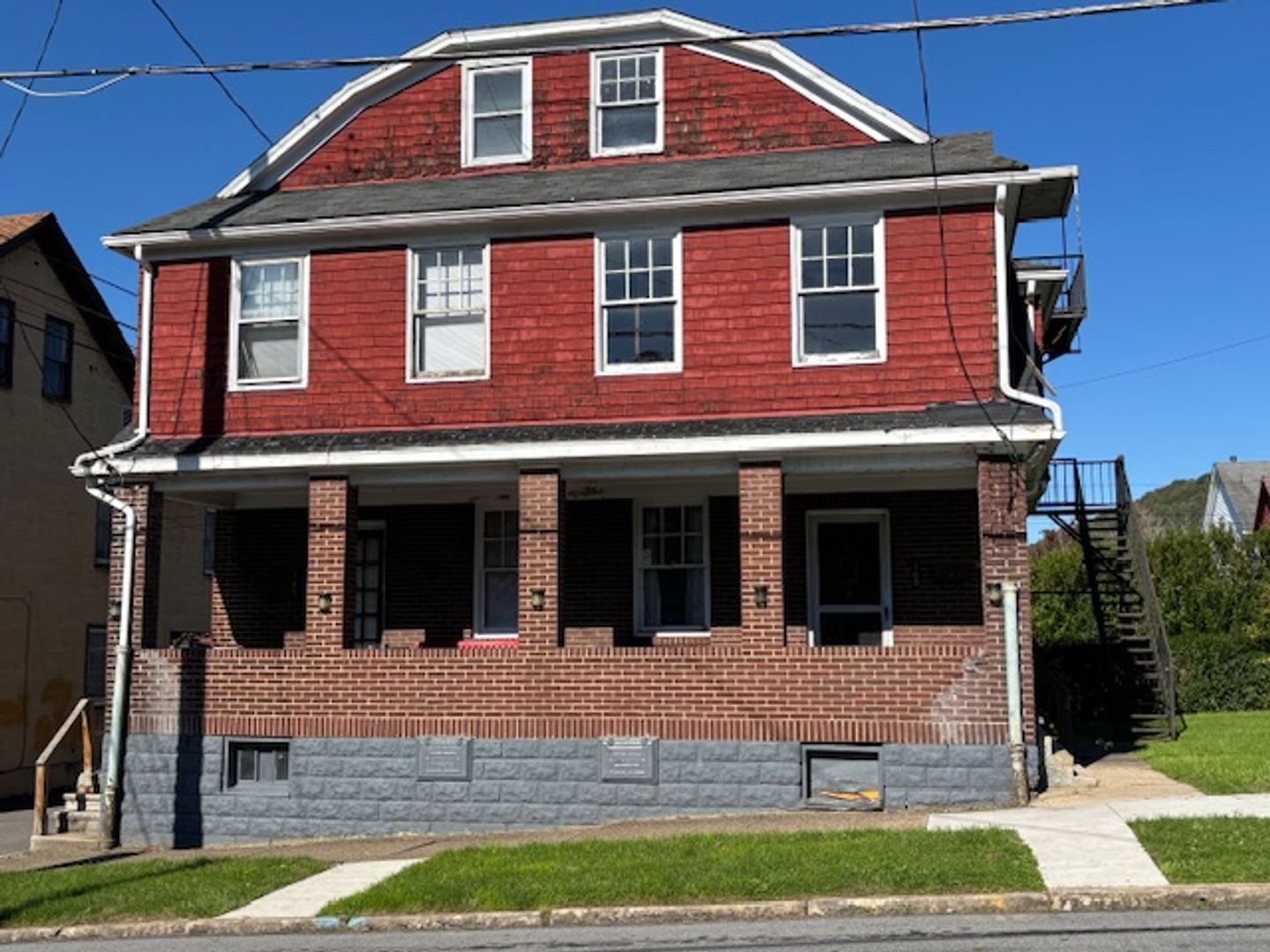 Johnstown Apartment: 166-168 Bond Street