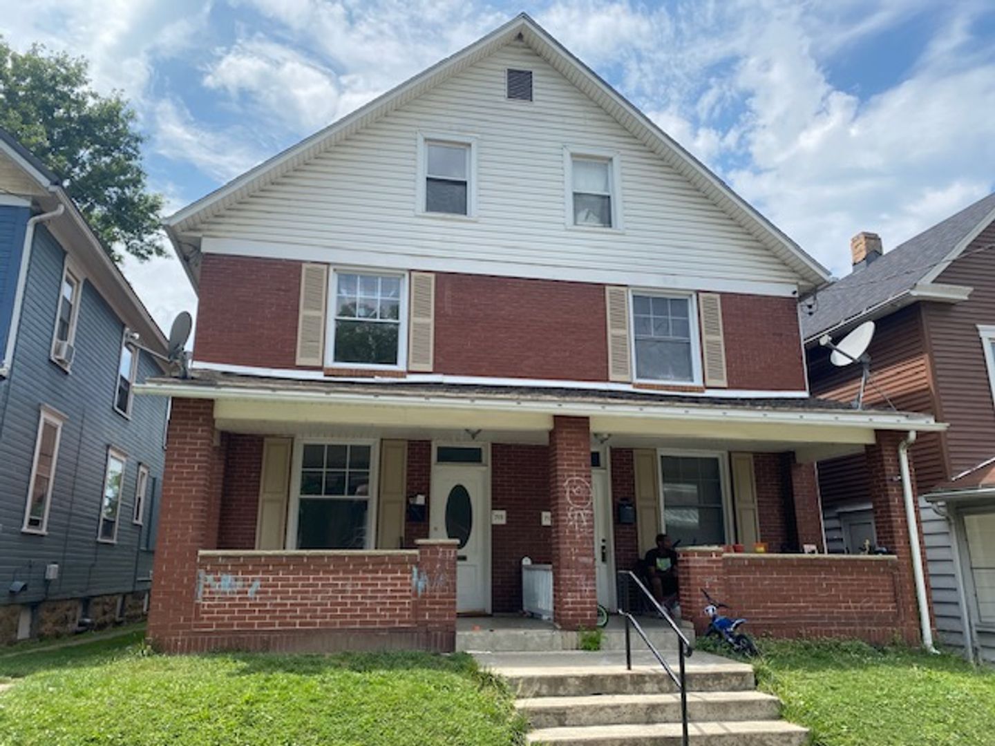 Pedrosa -713-715 Linden Avenue 