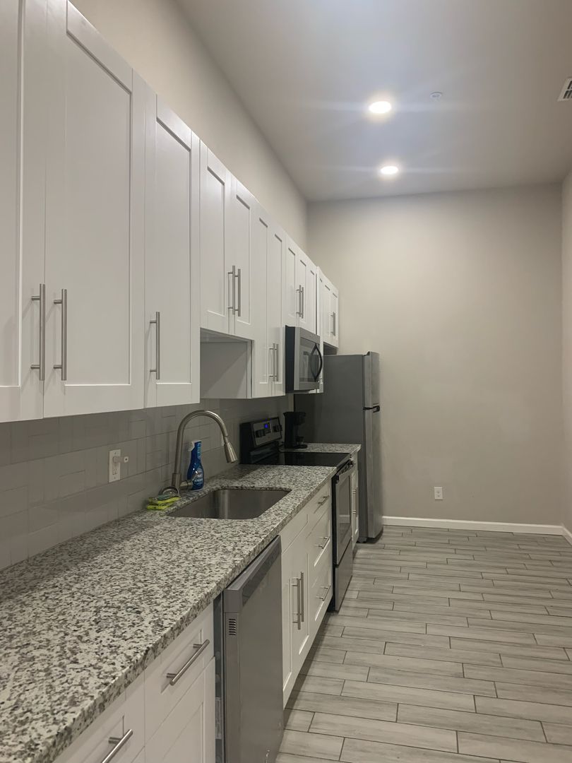 Aransas Pass Apartment: 221 W Wilson Ave