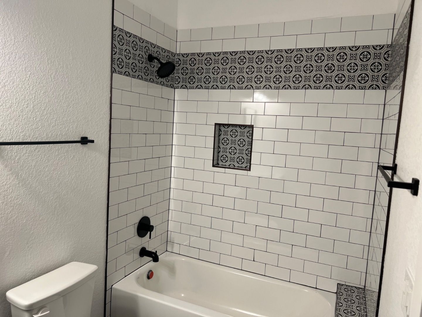 Berthoud Apartment: 348 Massachusetts Ave