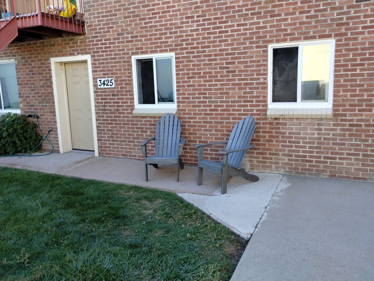 Englewood Apartment: 3403 S Lincoln Street