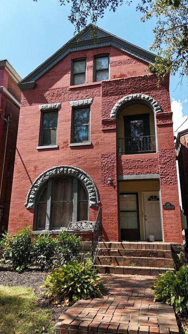 Louisville Apartment: 1380 S 2nd St