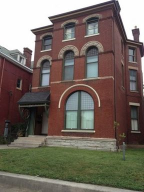 Spacious 2 BR apartment located near campus! – photo 1