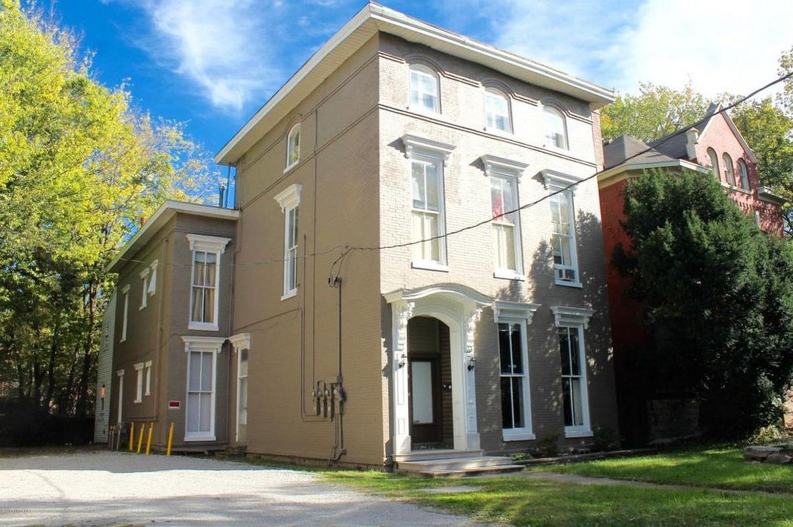 Louisville Apartment: 1629 S 4th St