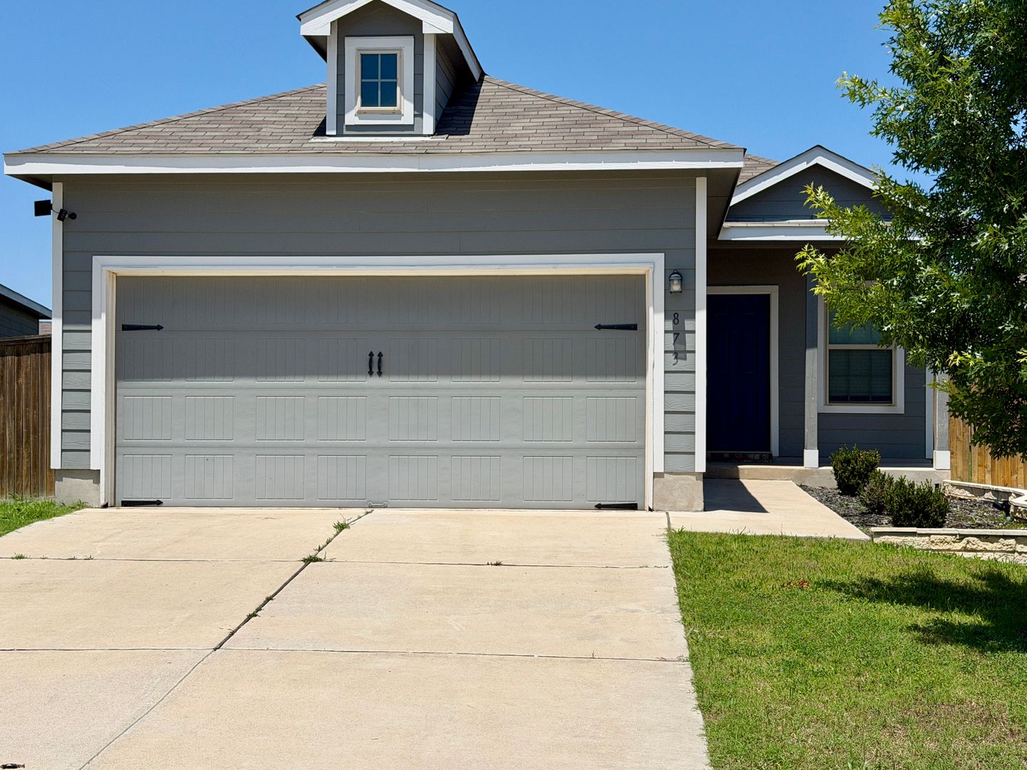 Jarrell House: 873 Circle Way