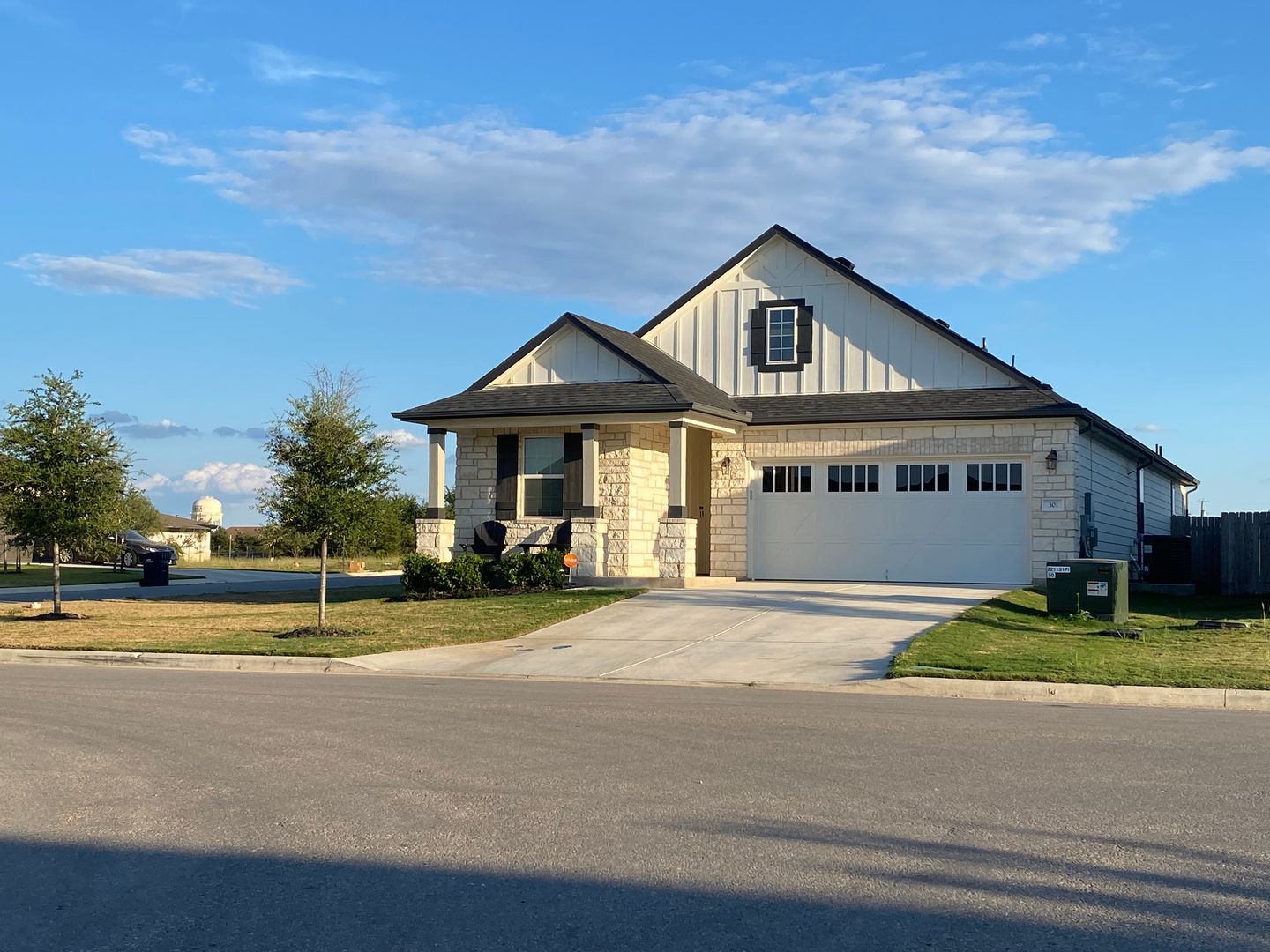 Jarrell House: 301 Citation Drive