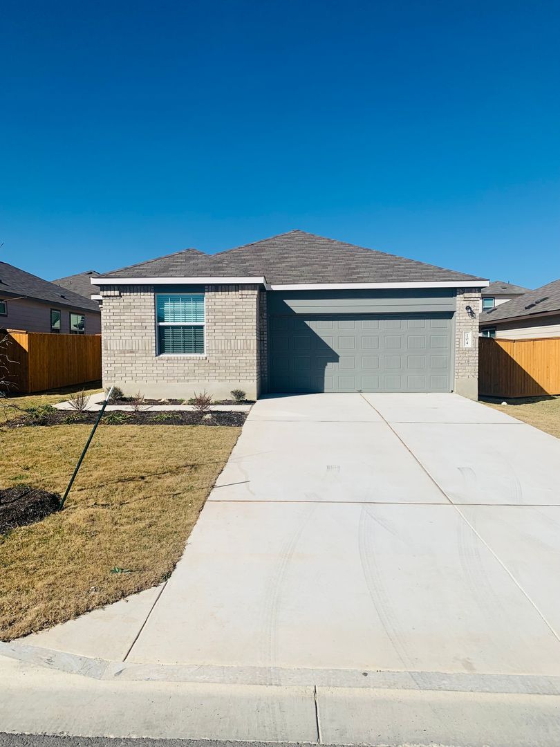 Jarrell House: 104 Perfect World Loop