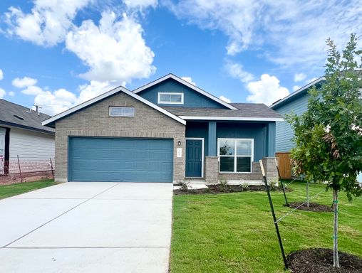 3 bedroom, 2 bath home with large backyard!