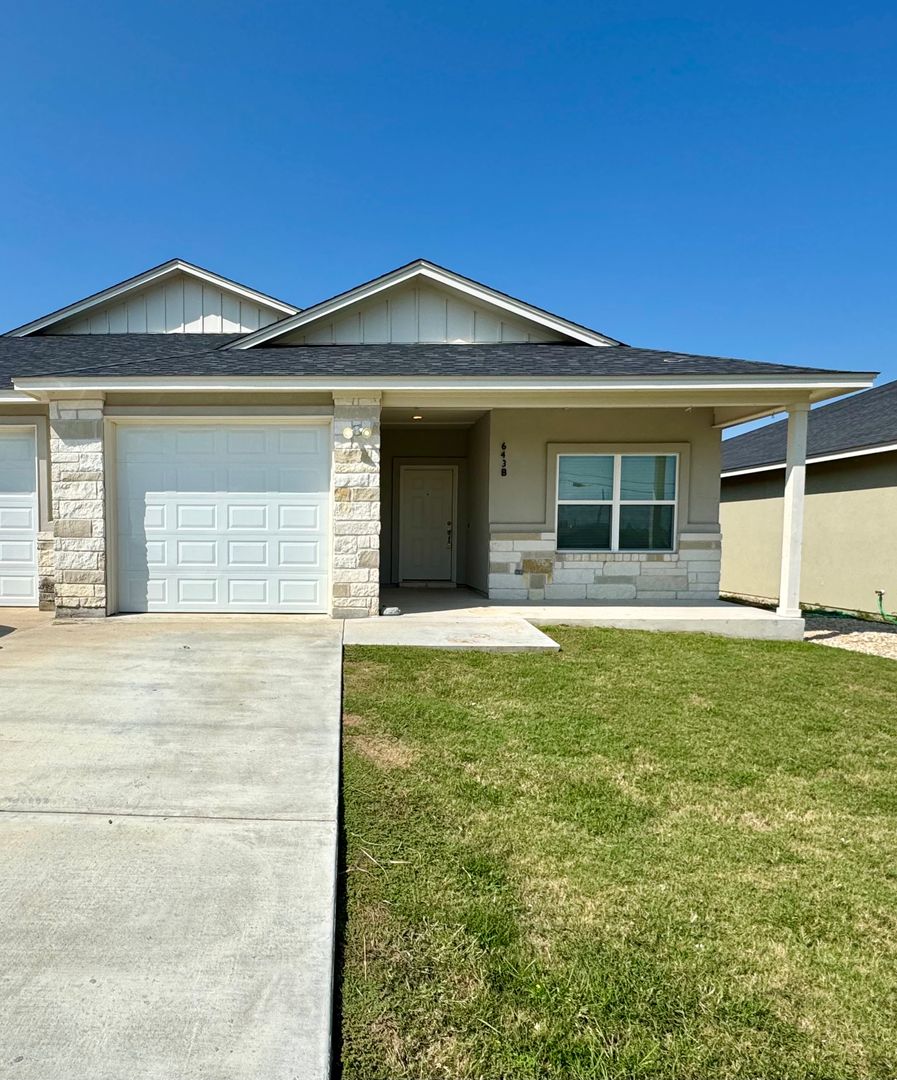 Jarrell Multiplex: 643 County Road 306