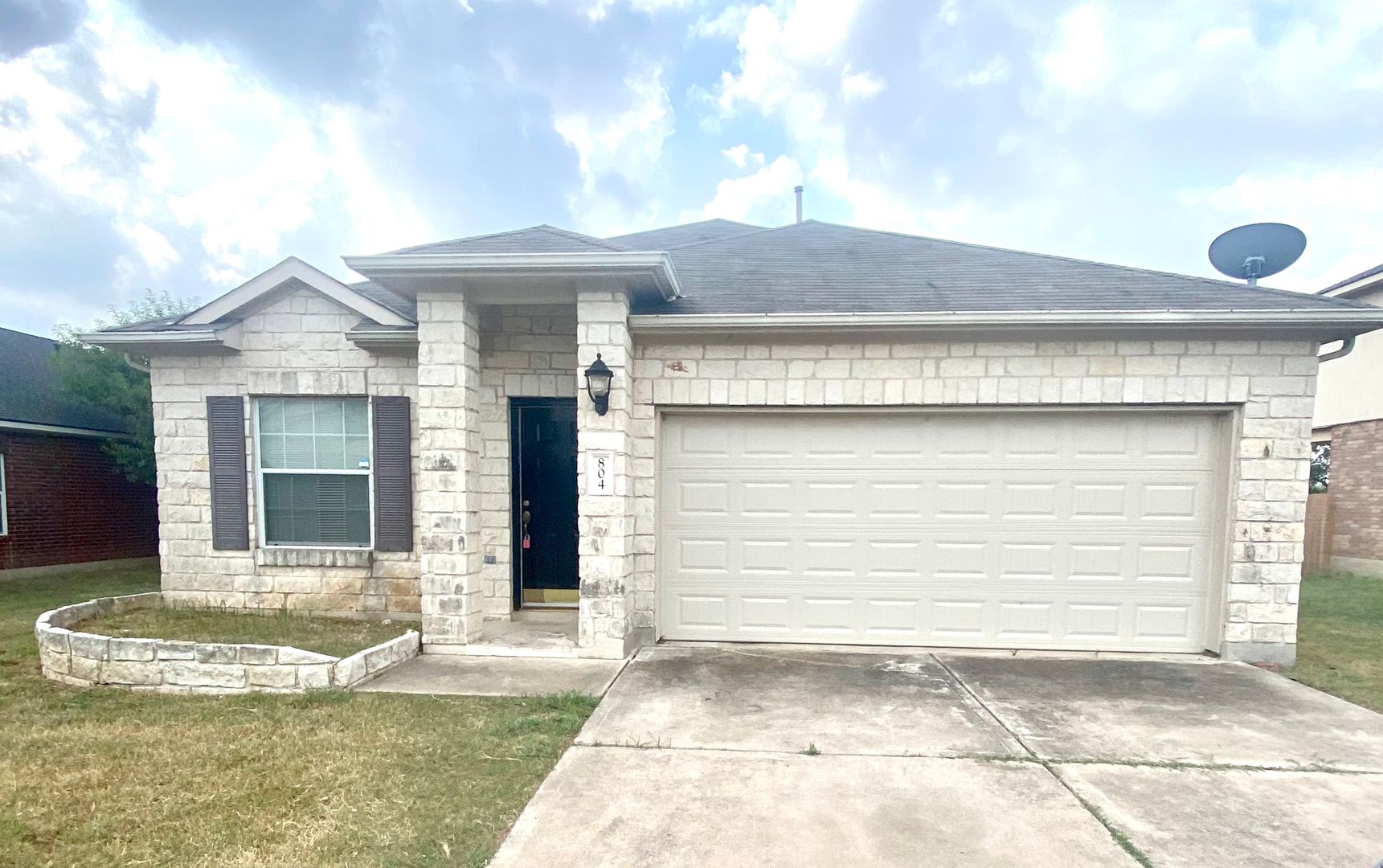 Leander House: 804 North Creek BLVD