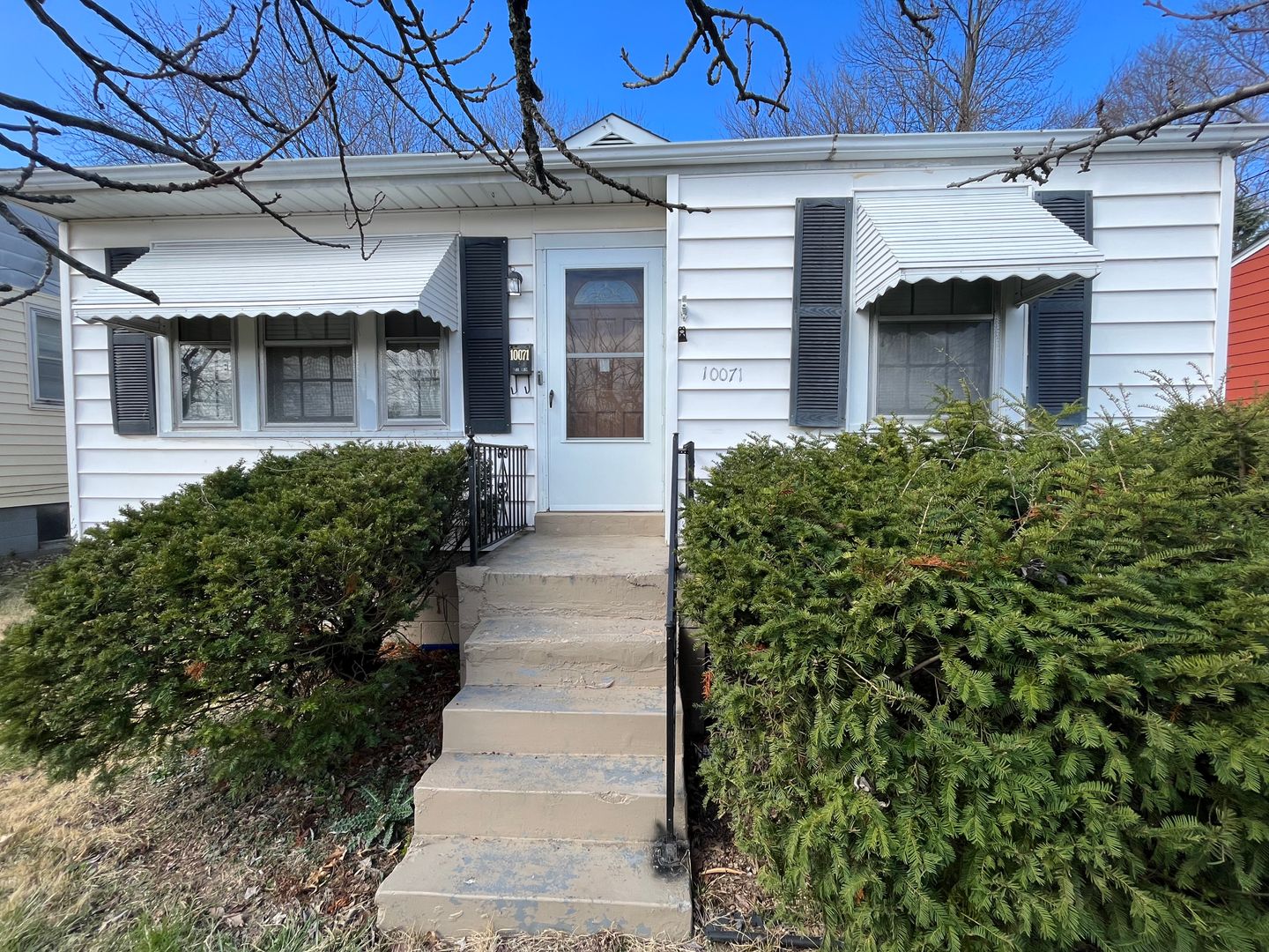 Saint Louis House: 10071 Stimson Dr