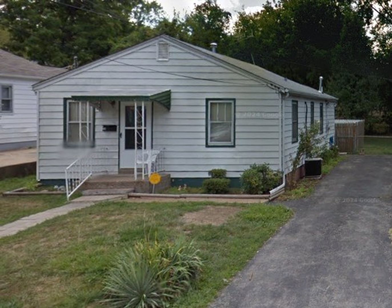 Ferguson House: 110 Fermo Ave