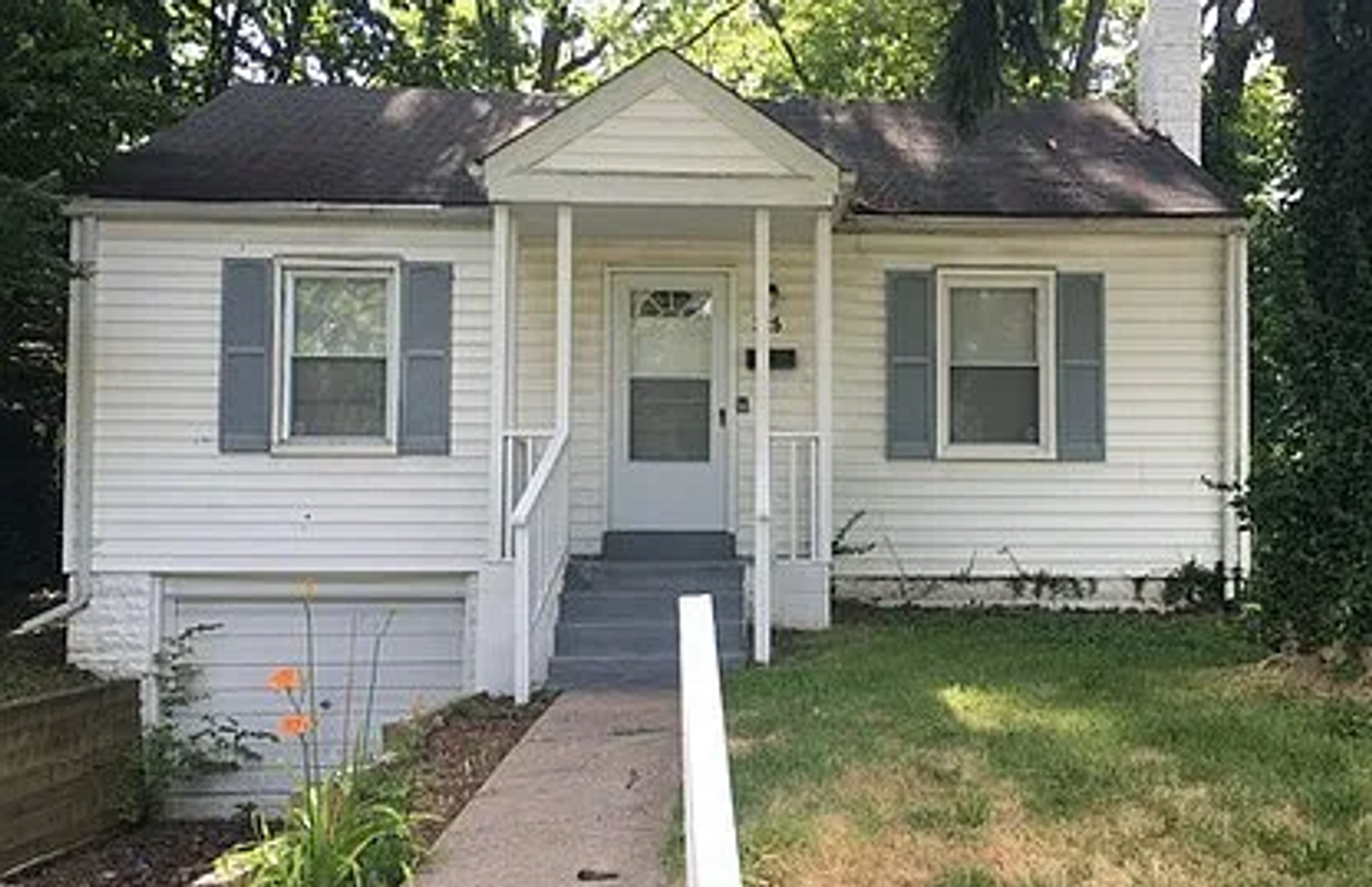 Ferguson House: 325 South Dade Ave