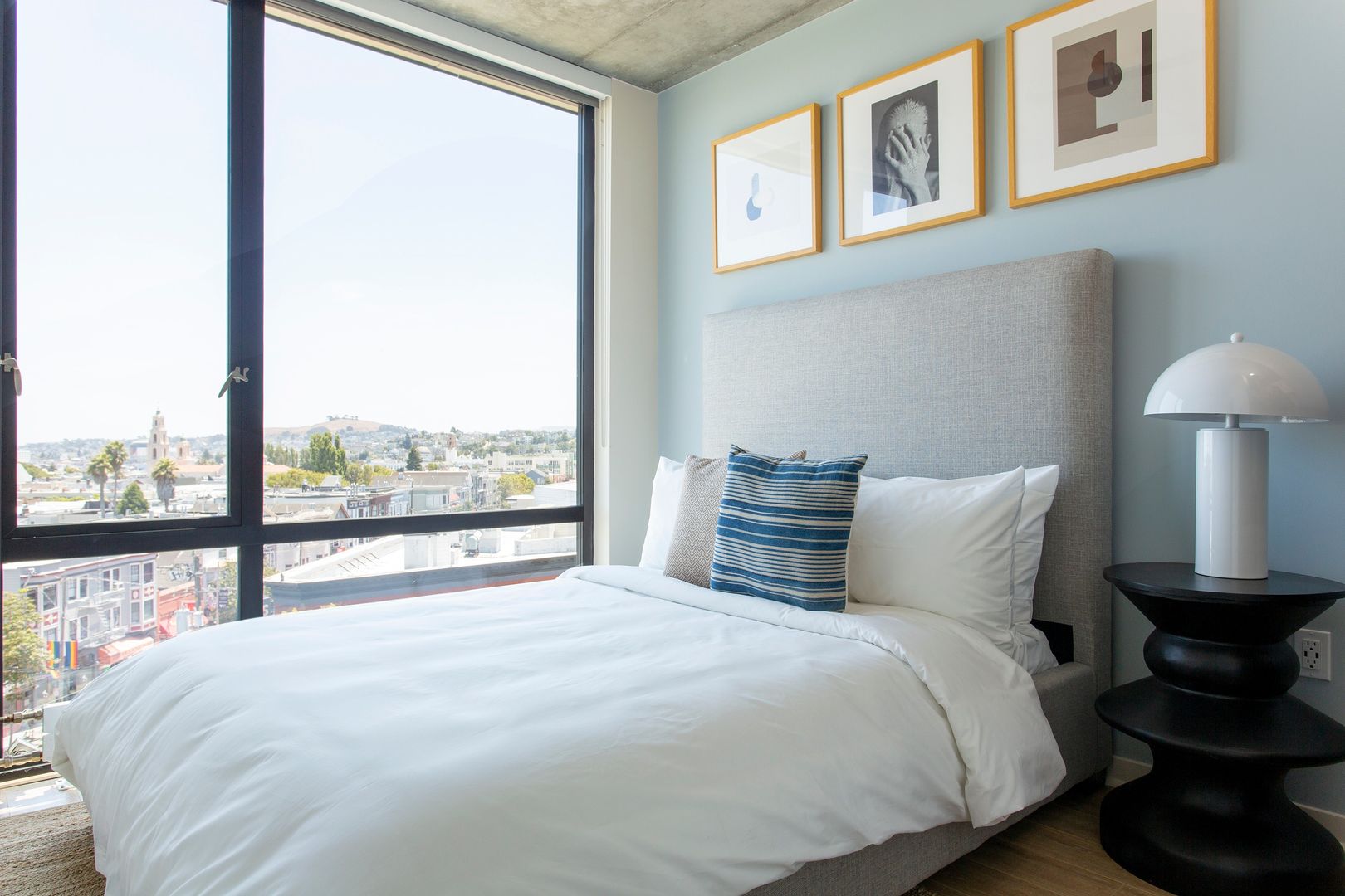 San Francisco Apartment: 2112 Market Street