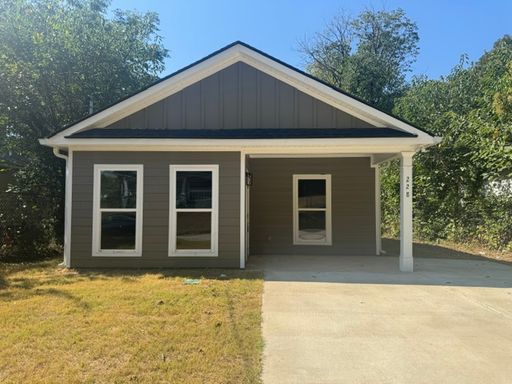 228 East Render Street – photo 1